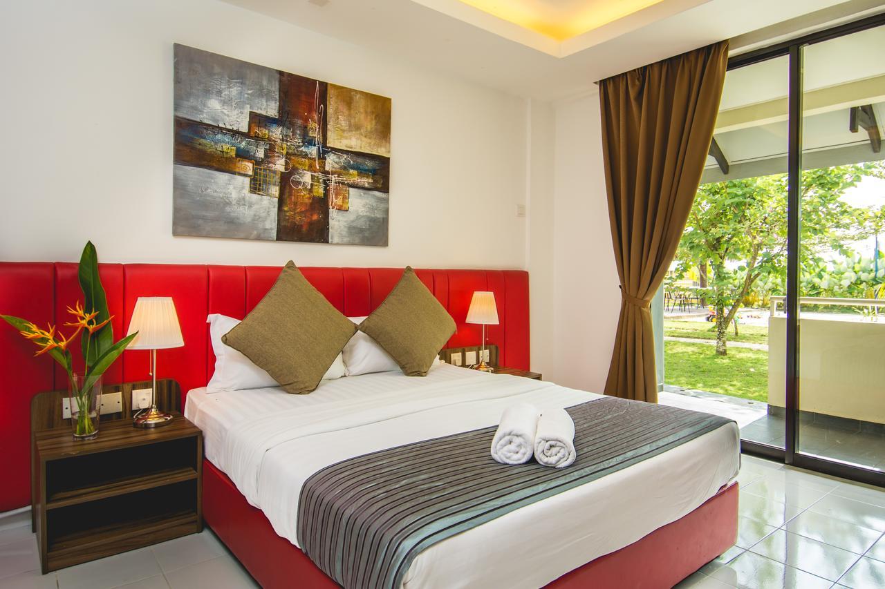 Alia Residence Business Resort Padang Mat Sirat Екстер'єр фото